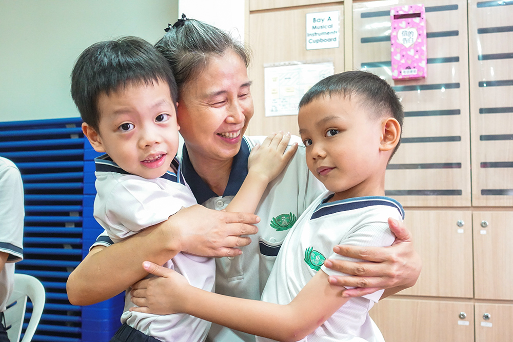 Students Thank their Teachers with Sweet Gestures on Teachers’ Day