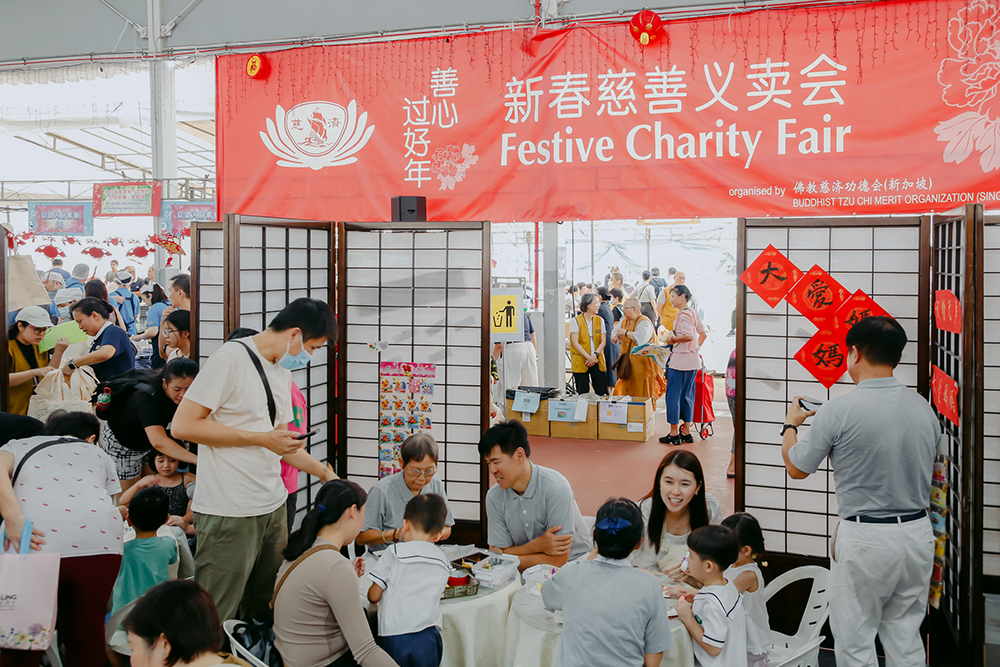 Ushering in the Spring Festival with Kindness and Heartwarming Deeds
