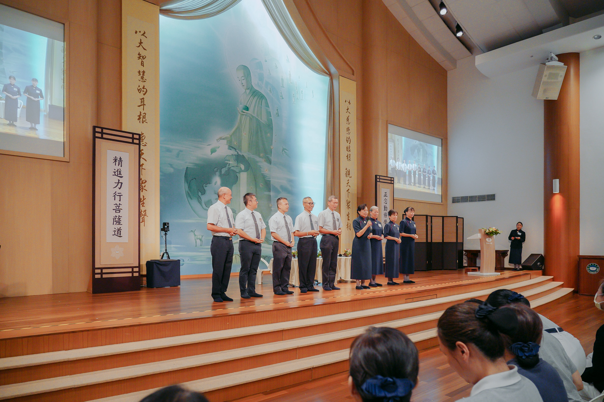 来自台湾新北市的讲师团队远道而来，与本土志工相互交流经验，分享做慈济事的心法。摄/ 林春慧