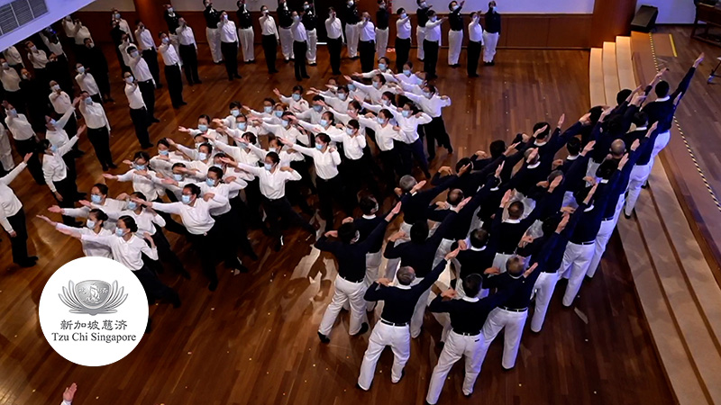 Global Volunteers Simultaneously Link Up Online for Sutra Adaptation