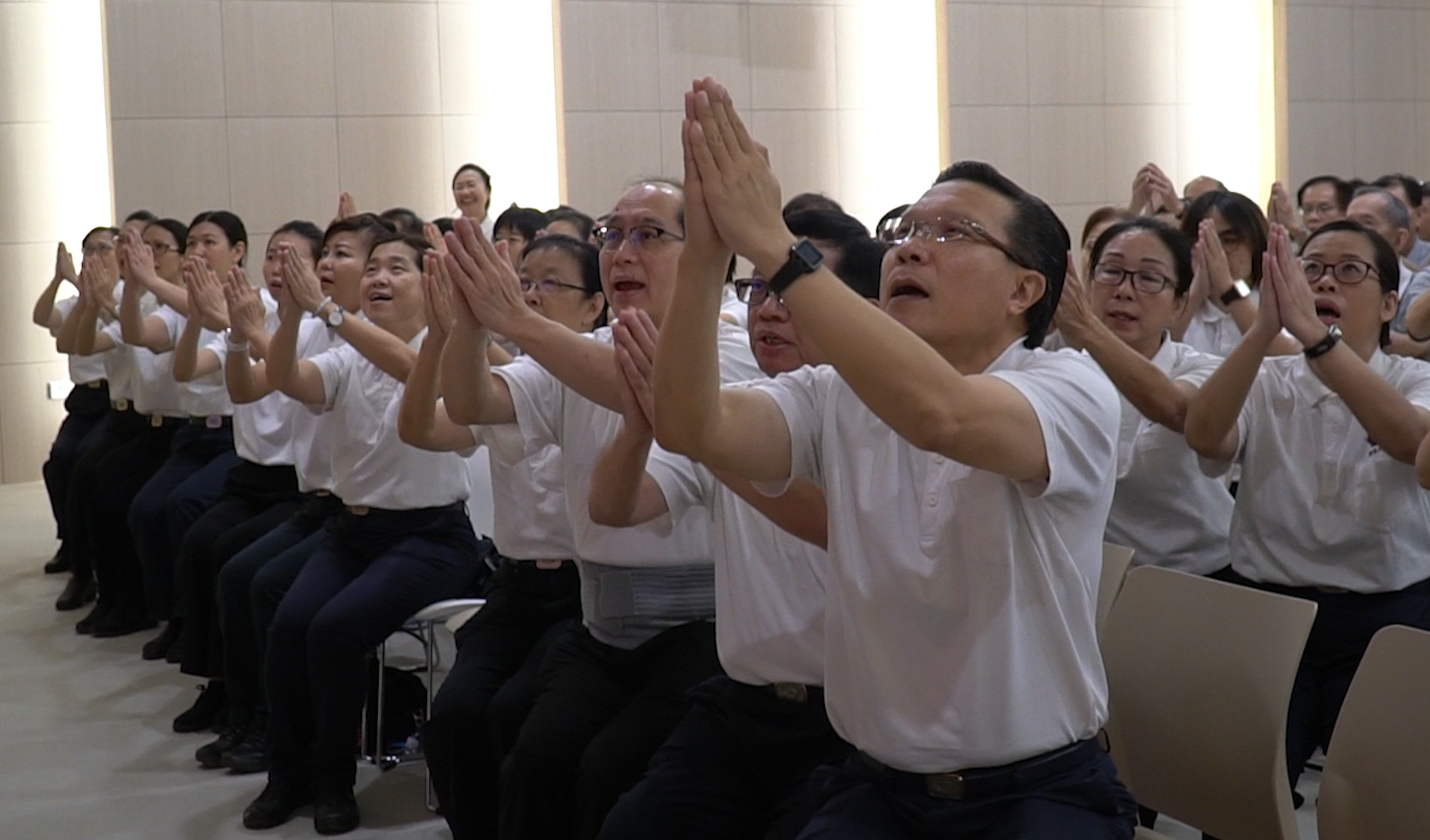 Taking the Medicine Buddha Sutra to Heart and Making Sincere Vows